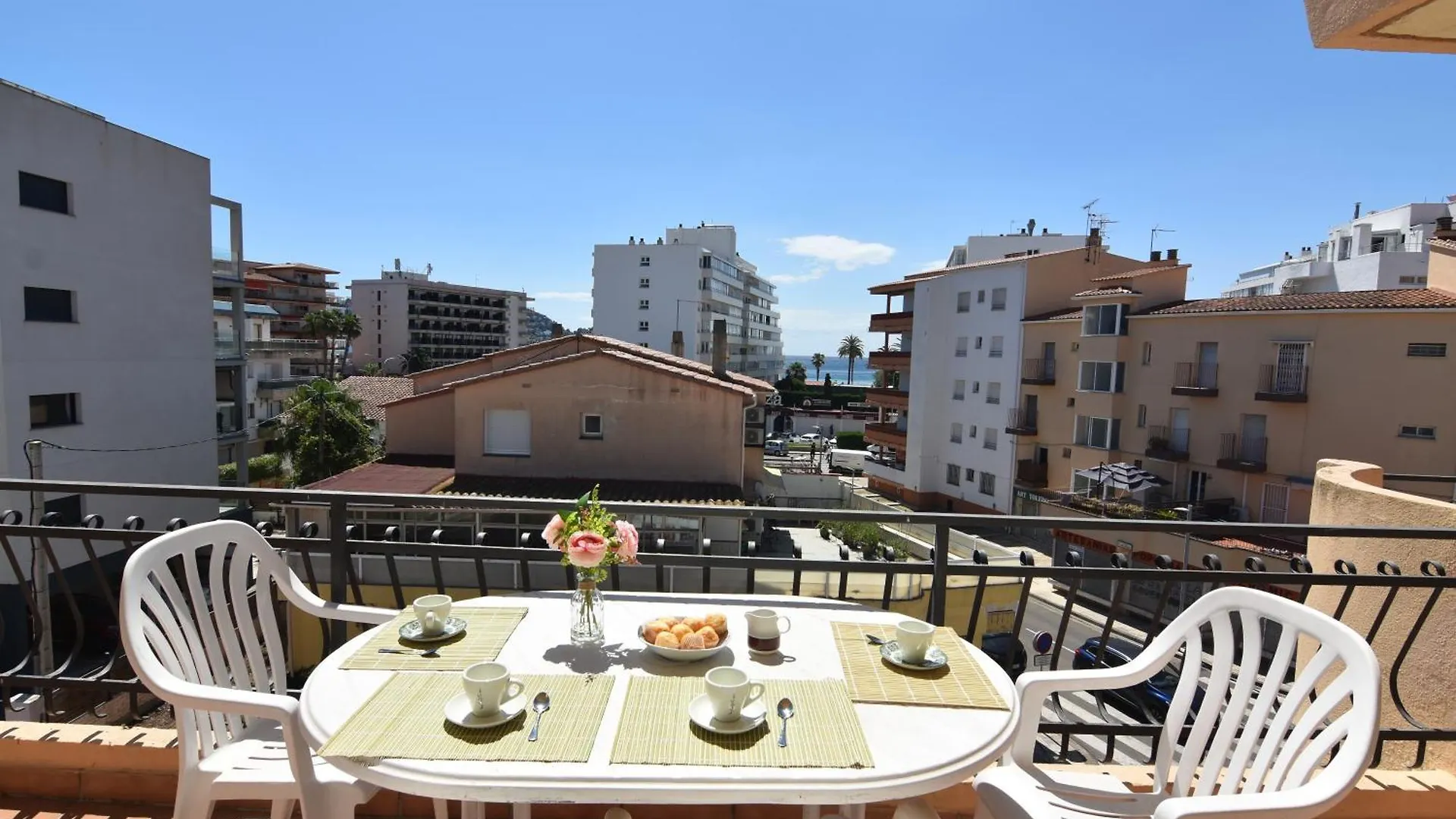Rnet - Romanos Roses Costa Brava アパート